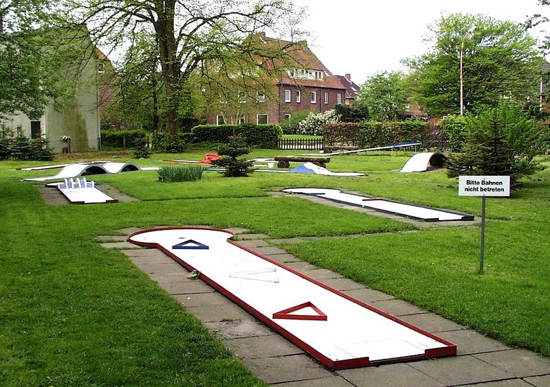 Datei:Minigolfplatz1.jpg