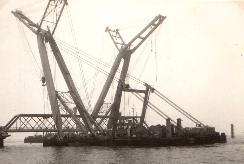 Datei:Bau Elbefähre 1968-22.jpg